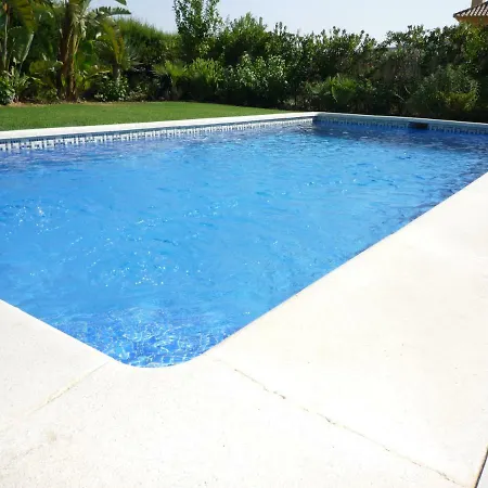 San Roque Club *